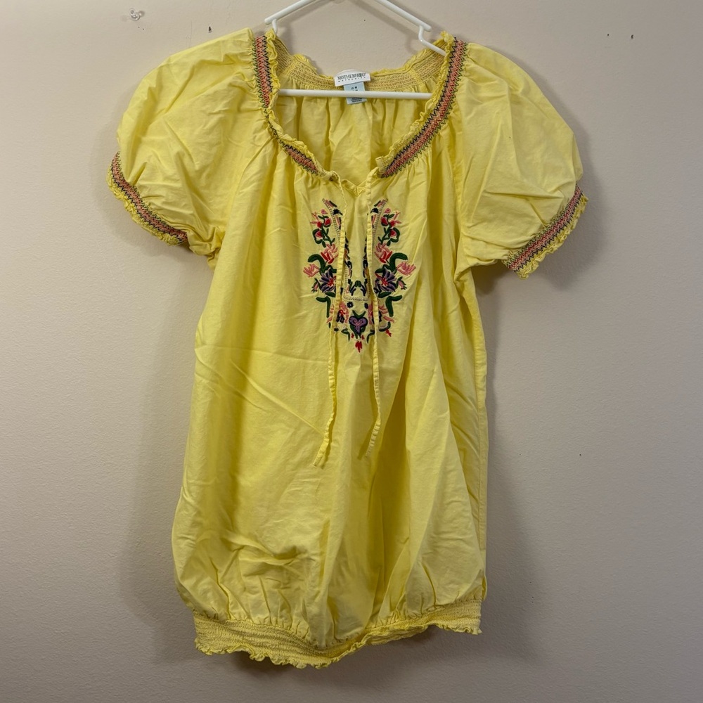Motherhood Maternity Yellow shirt women’s M yellow embroidery bohemian tunic cl